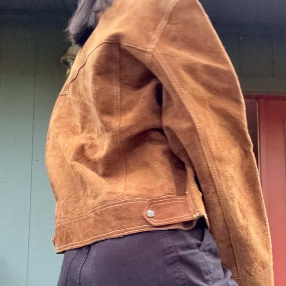 Brown Cropped Cowboy Jacket - Picture 16 of 16